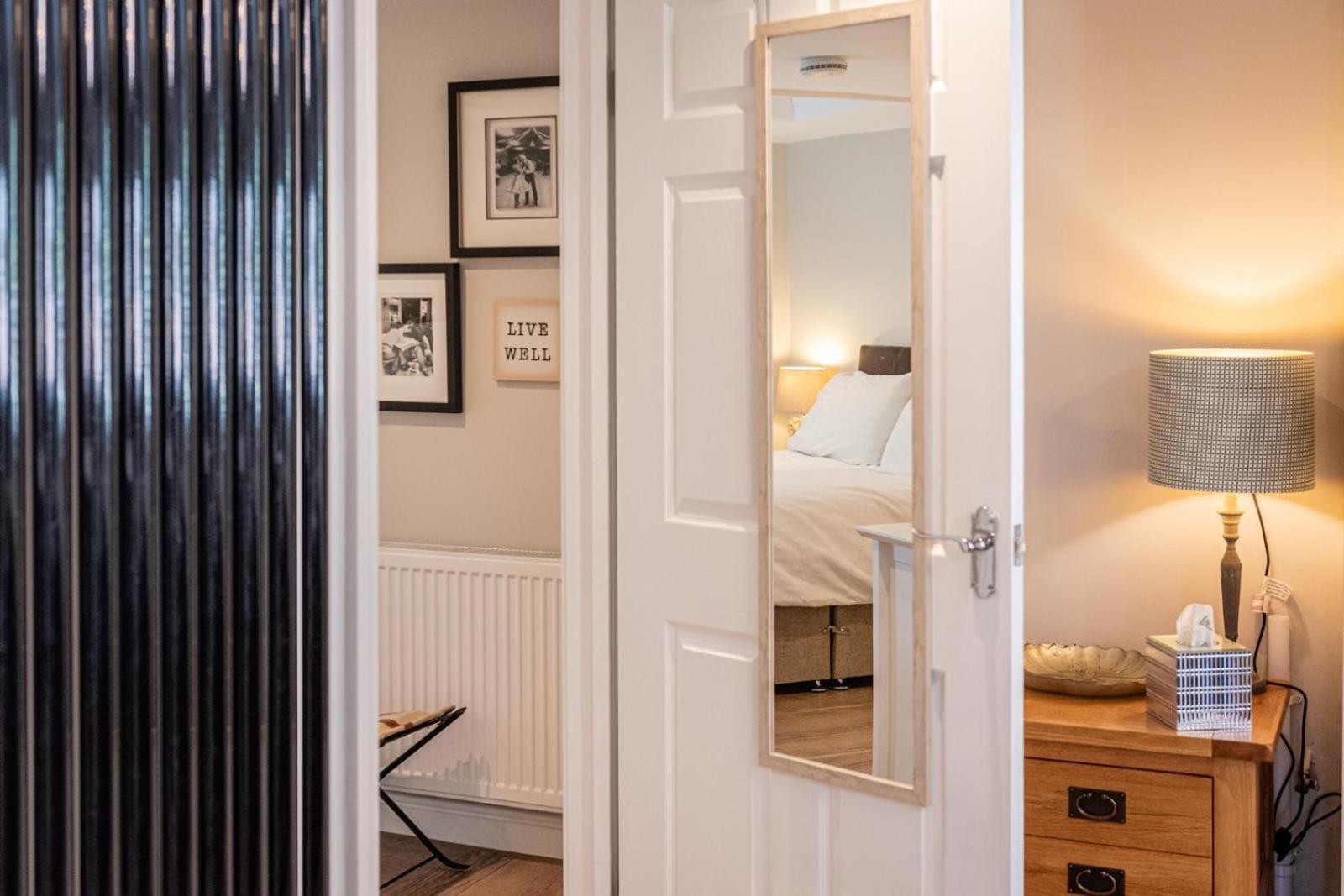 Quiet Self Contained Cottage Near Delamere Forest Cuddington  Buitenkant foto