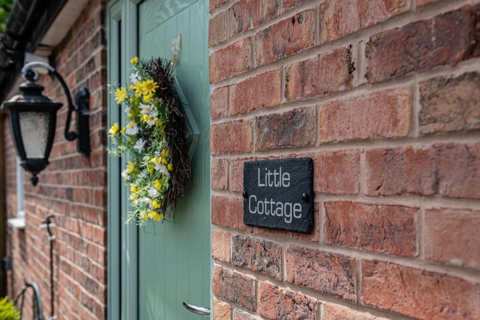 Quiet Self Contained Cottage Near Delamere Forest Cuddington  Buitenkant foto
