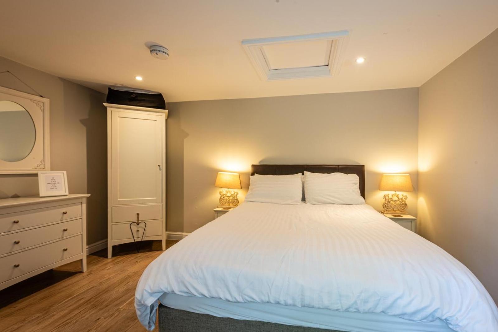 Quiet Self Contained Cottage Near Delamere Forest Cuddington  Buitenkant foto