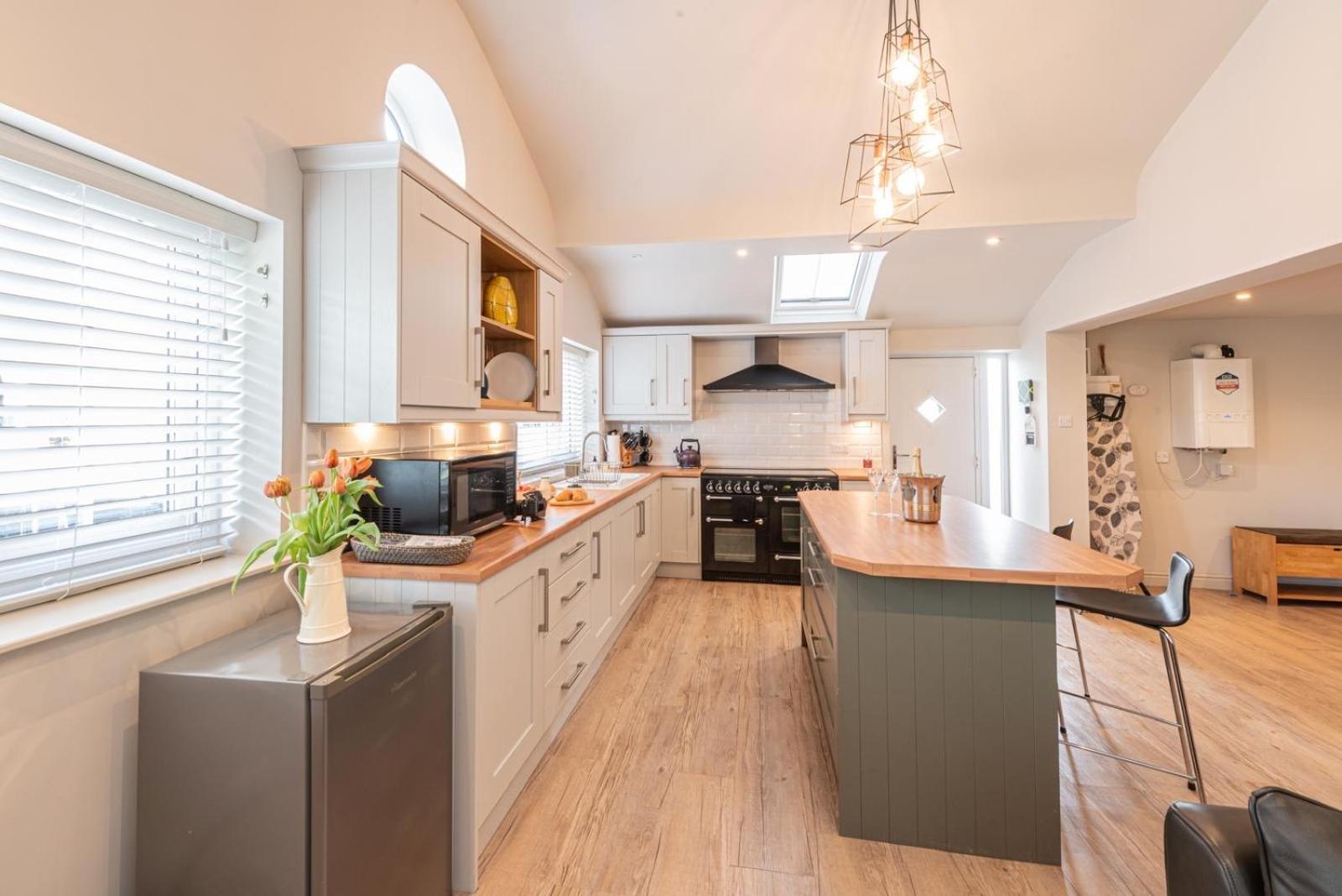 Quiet Self Contained Cottage Near Delamere Forest Cuddington  Buitenkant foto